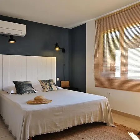 Domaine Punta Della Guardia Vue Dans Nature Protégée, à 1,5 Km