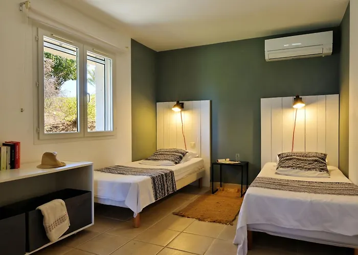 Holiday home Domaine Punta Della Guardia Vue Dans Nature Protegee, A 1,5 Km