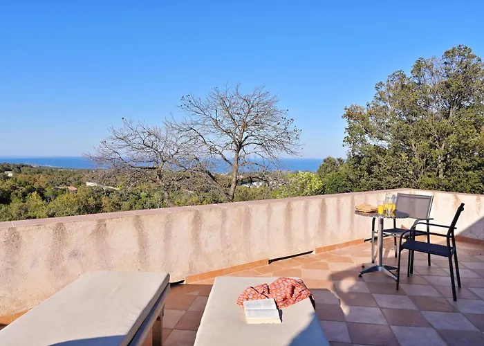 Casa vacanze Domaine Punta Della Guardia Vue Dans Nature Protégée, à 1,5 Km Cervione